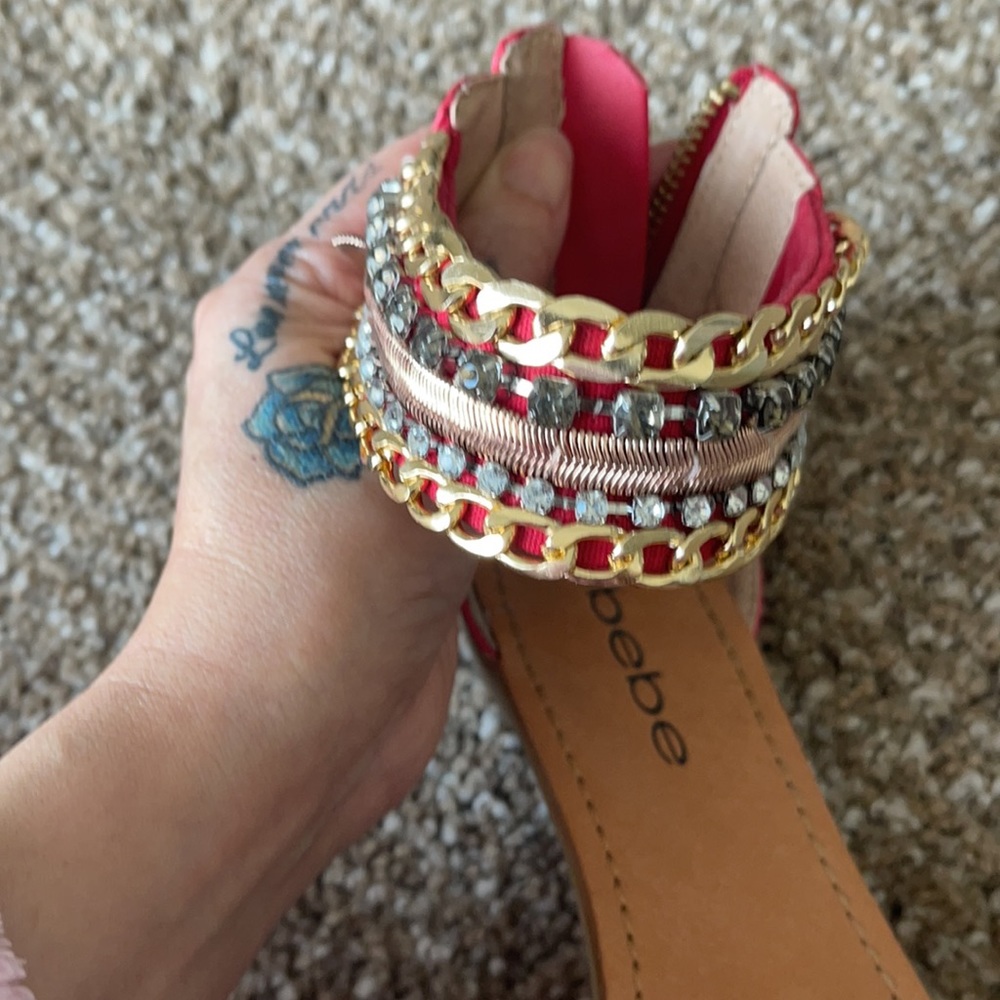 Beautiful red Bebe sandals - Picture 3 of 6
